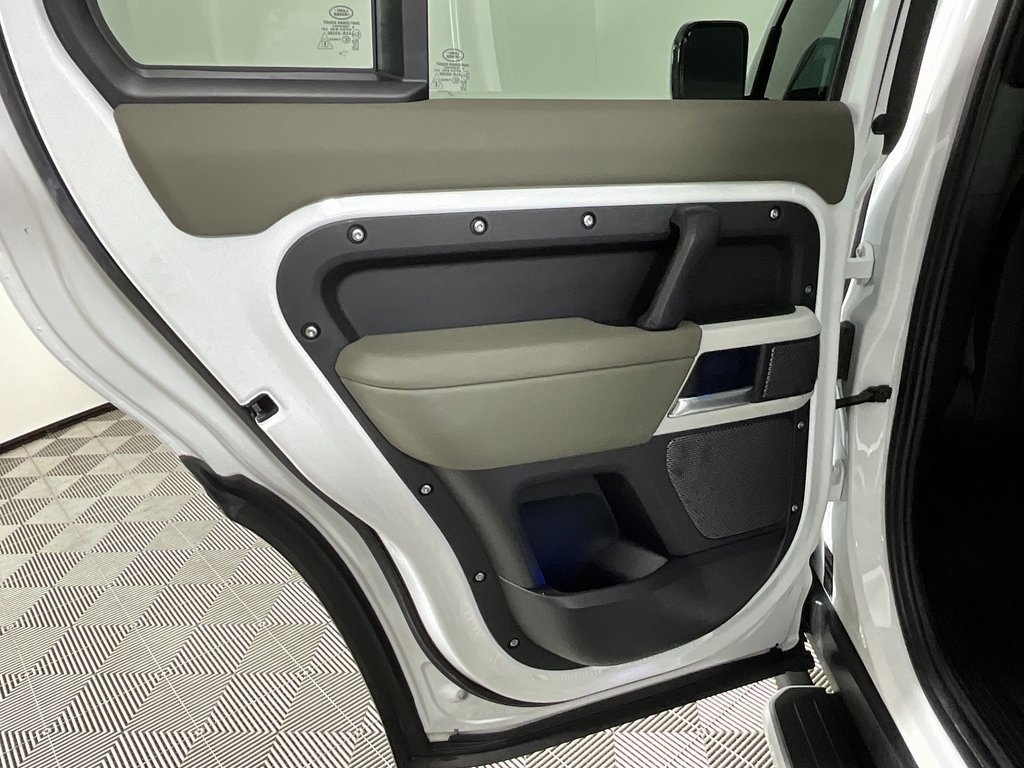 Certified 2024 Land Rover Defender 110 S image 27
