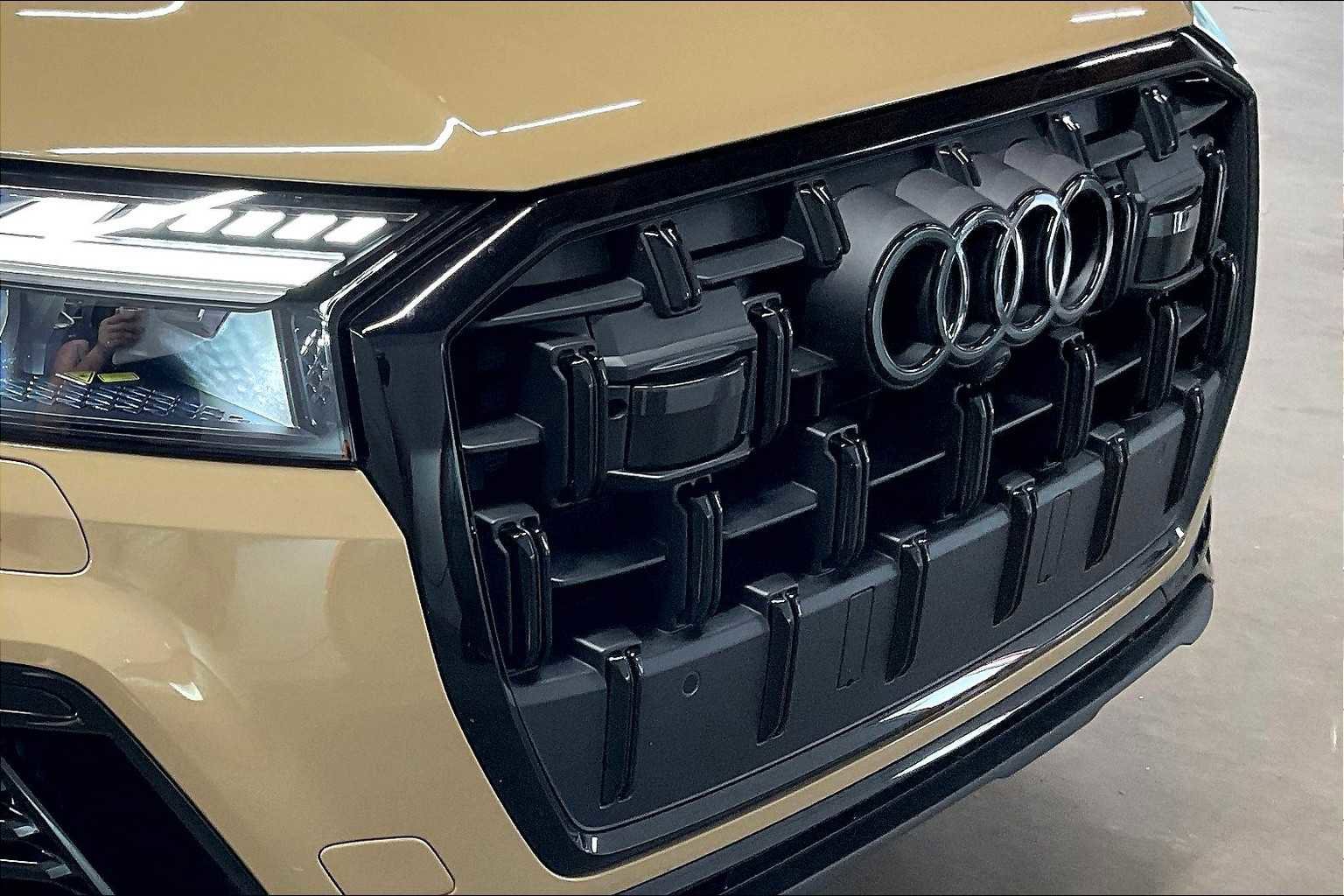 Used 2025 Audi Q7 3.0T Prestige image 32