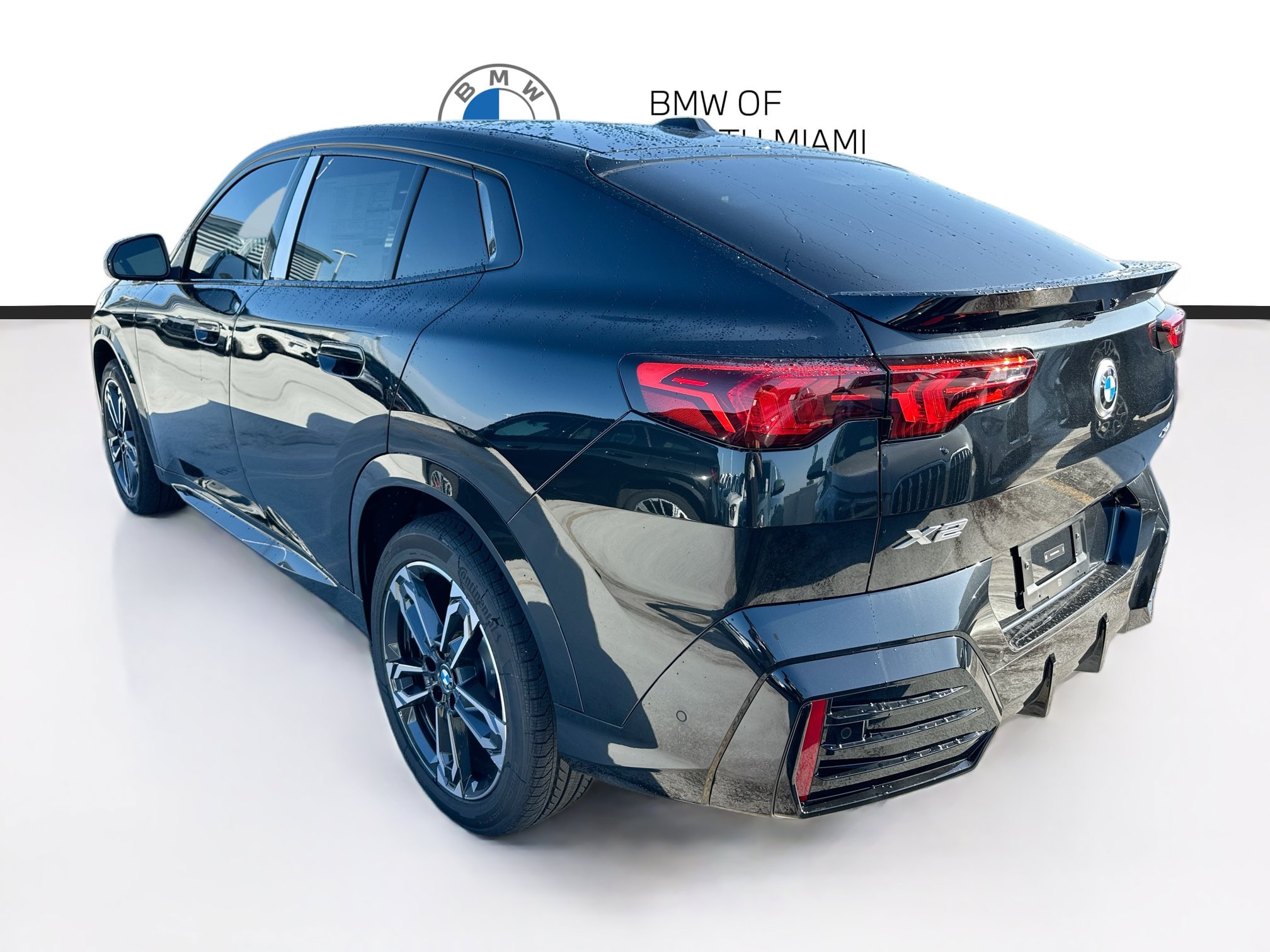 New 2026 BMW X2 xDrive28i w/ Technology Package AWD/4WD image 4