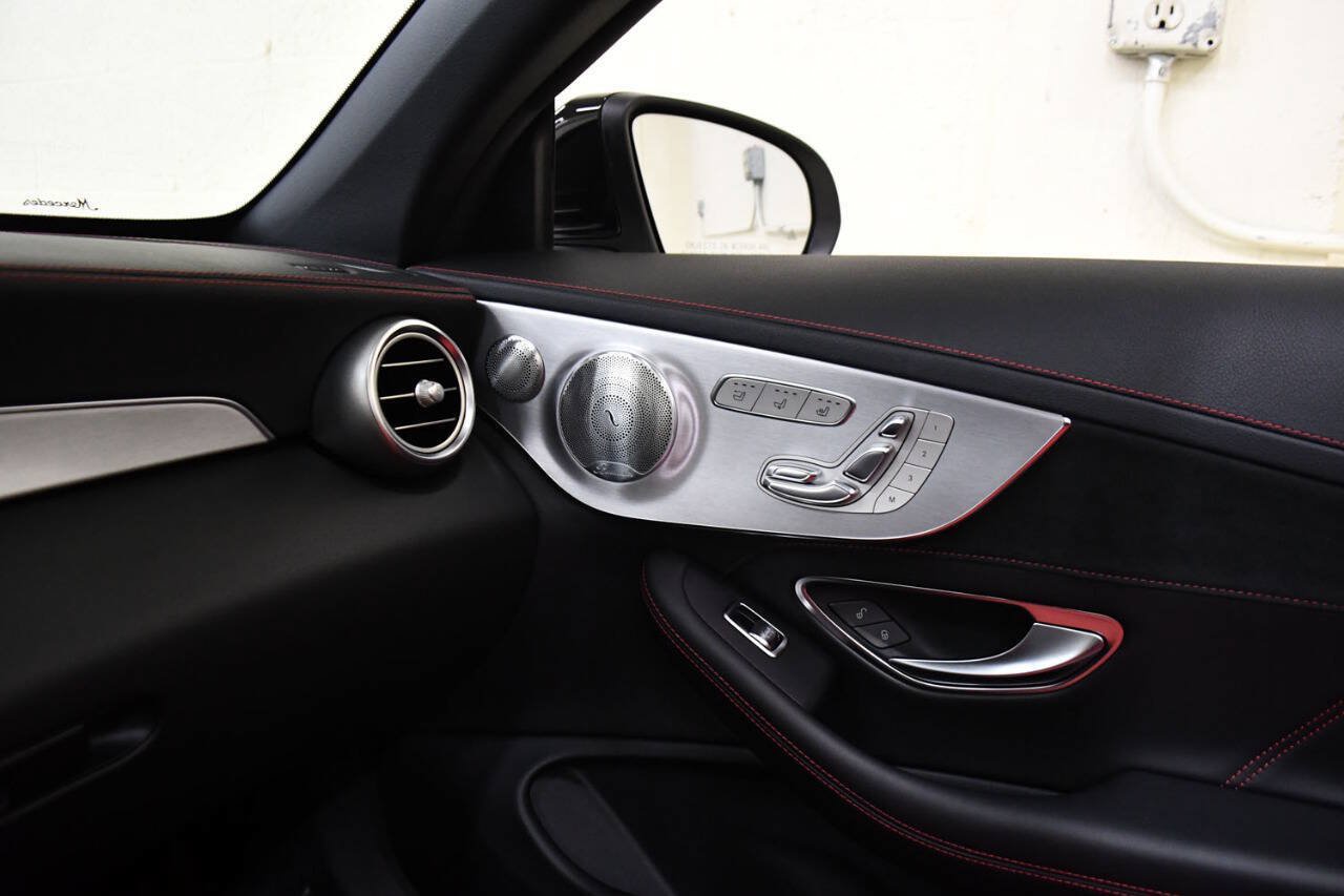 Used 2020 Mercedes-Benz C 63 AMG Cabriolet w/ Parking Assistance Package image 27