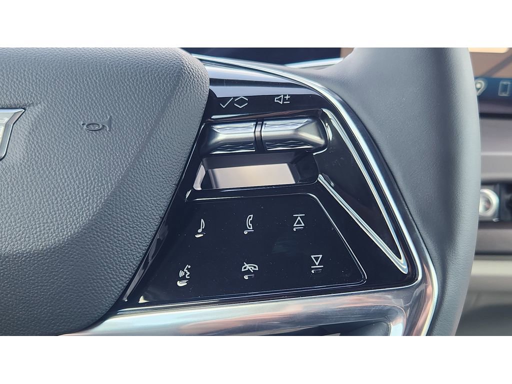 New 2026 Cadillac Vistiq Sport w/ LPO, Floor Liner Package image 10