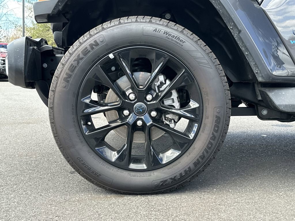 Certified 2025 Jeep Wrangler Unlimited Sahara image 16