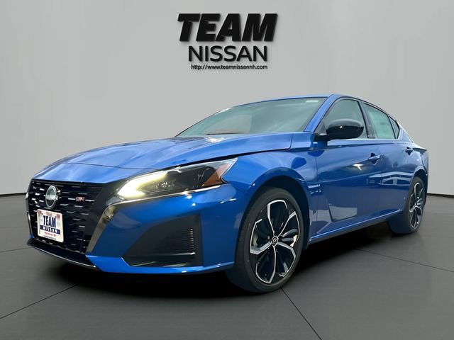 Certified 2025 Nissan Altima 2.5 SR w/ SR Premium Package AWD/4WD image 10