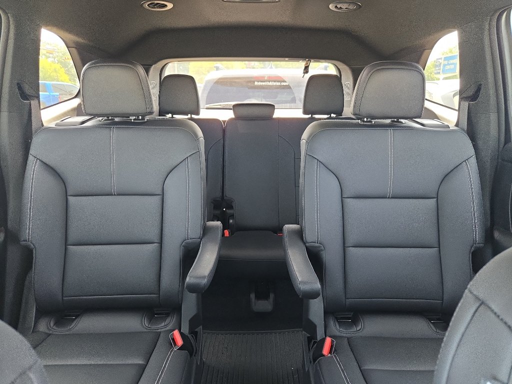 Used 2024 GMC Acadia Elevation w/ Black Edition FWD image 26