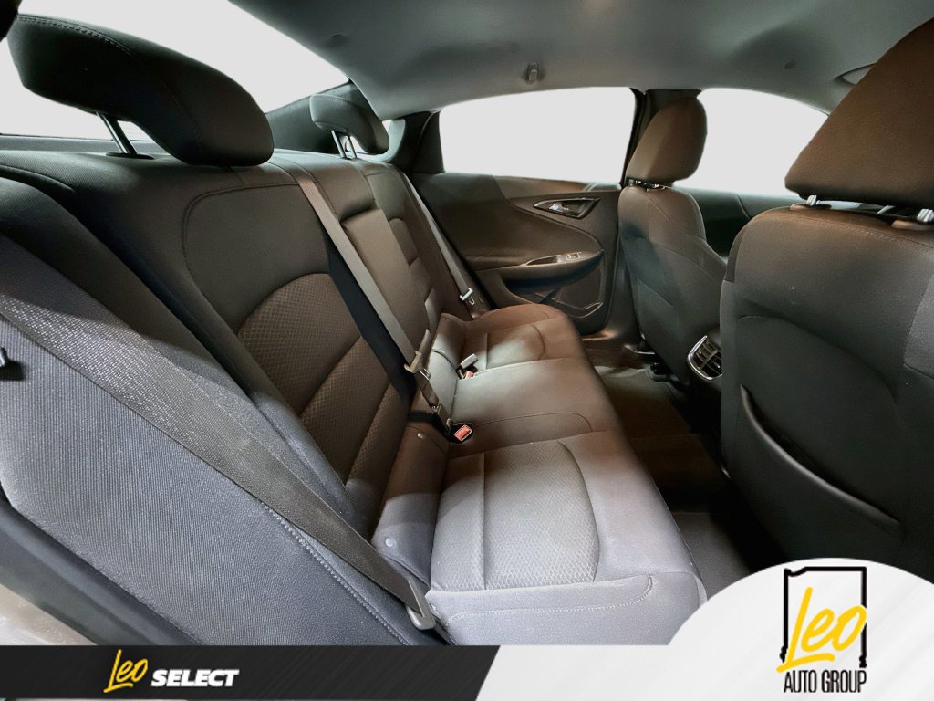 Used 2025 Chevrolet Malibu LT FWD image 28