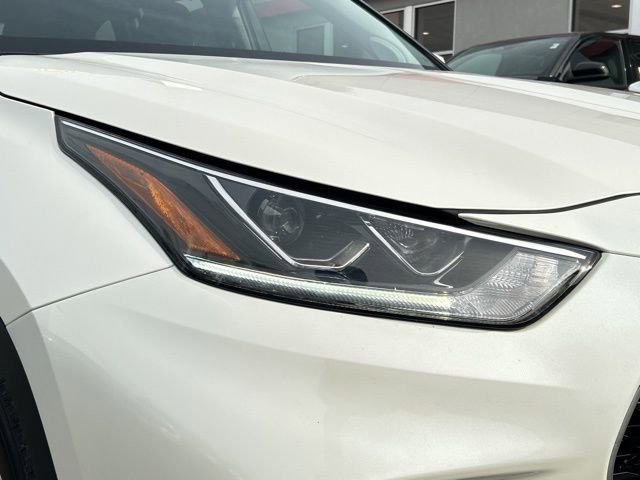 Used 2020 Toyota Highlander Limited image 19