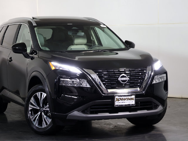 Used 2023 Nissan Rogue SV w/ SV Premium B Package FWD image 6