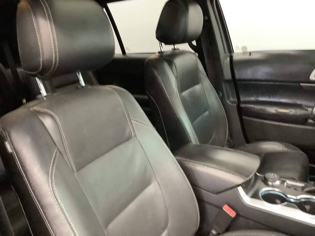 Used 2015 Ford Explorer Sport image 29