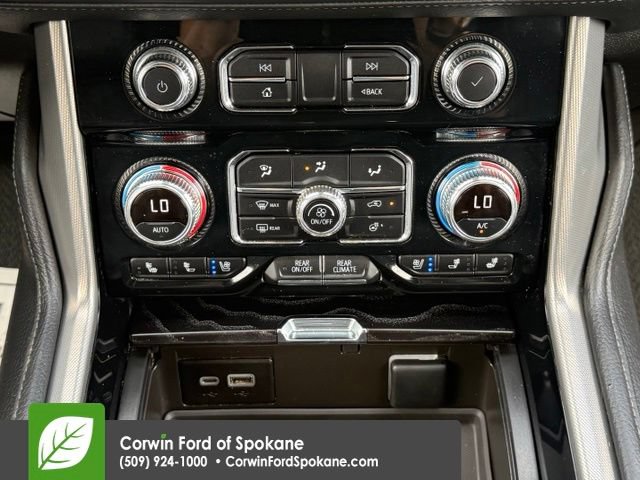 Used 2023 GMC Yukon XL Denali w/ Advanced Technology Package AWD/4WD image 32