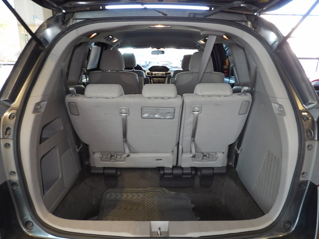 Used 2013 Honda Odyssey LX image 19