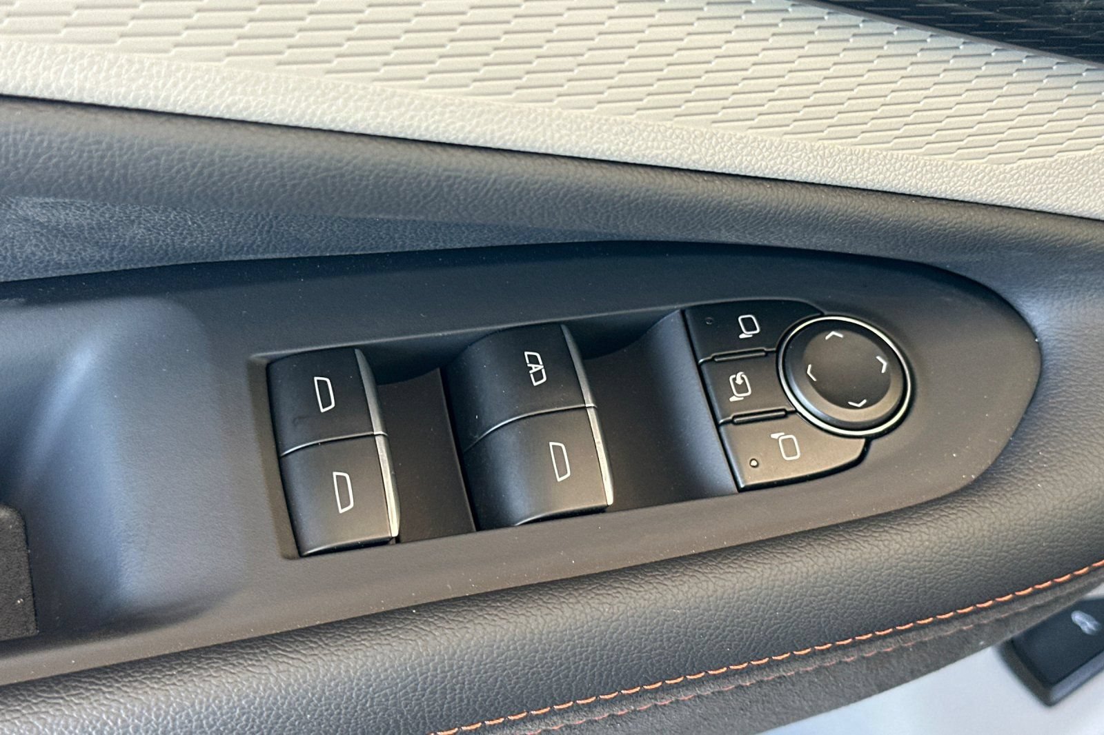 New 2026 Chevrolet Blazer EV SS AWD/4WD image 12