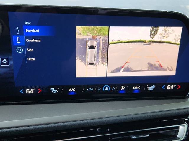 New 2026 Chevrolet Traverse LT w/ Driver Confidence Package FWD image 29
