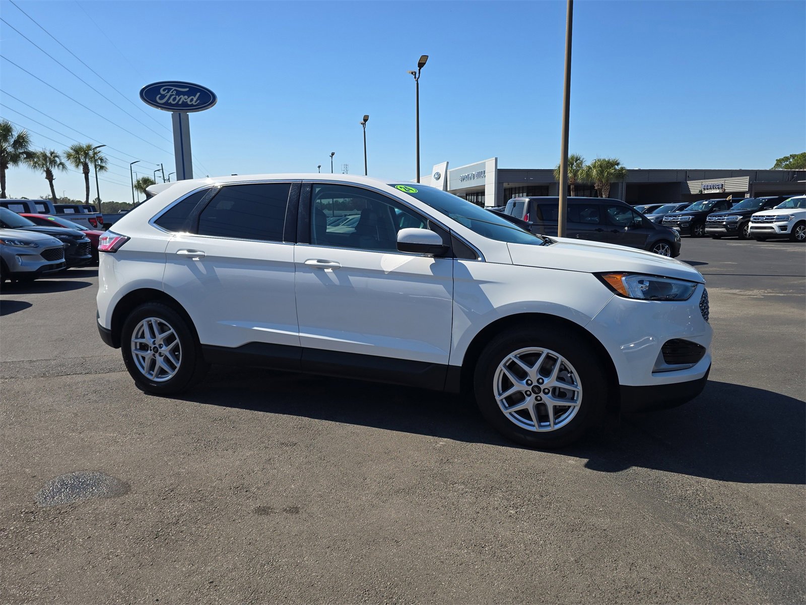 Certified 2024 Ford Edge SEL image 2