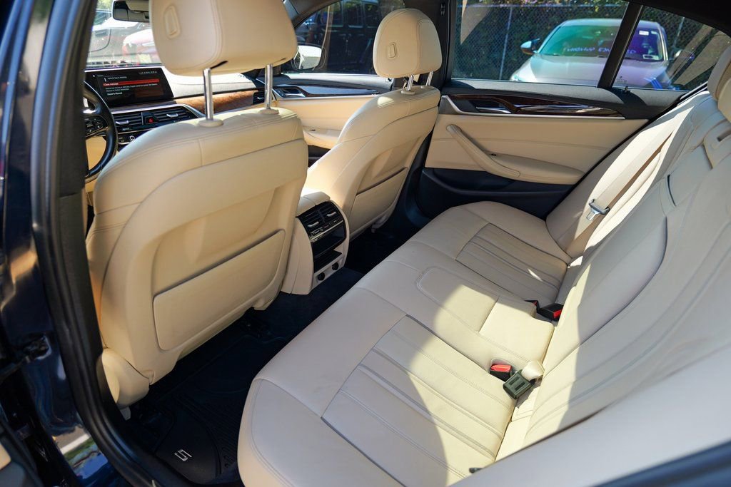 Used 2018 BMW 540i xDrive image 24