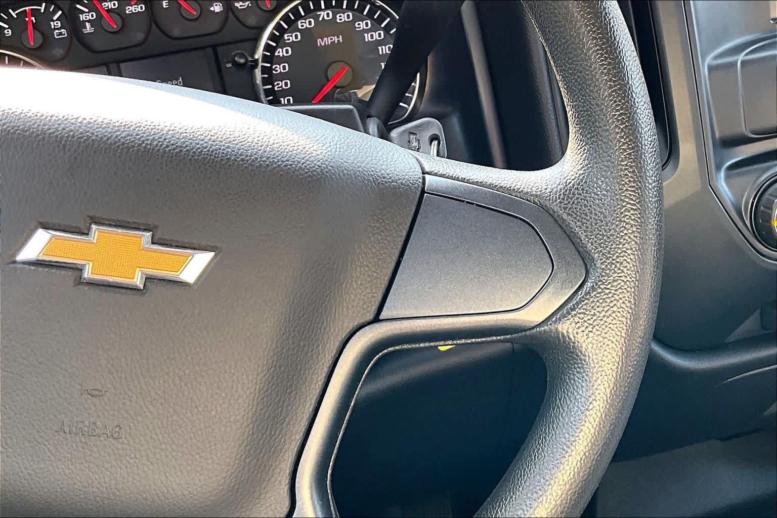 Used 2018 Chevrolet Silverado 1500 Custom w/ Trailering Package AWD/4WD image 24
