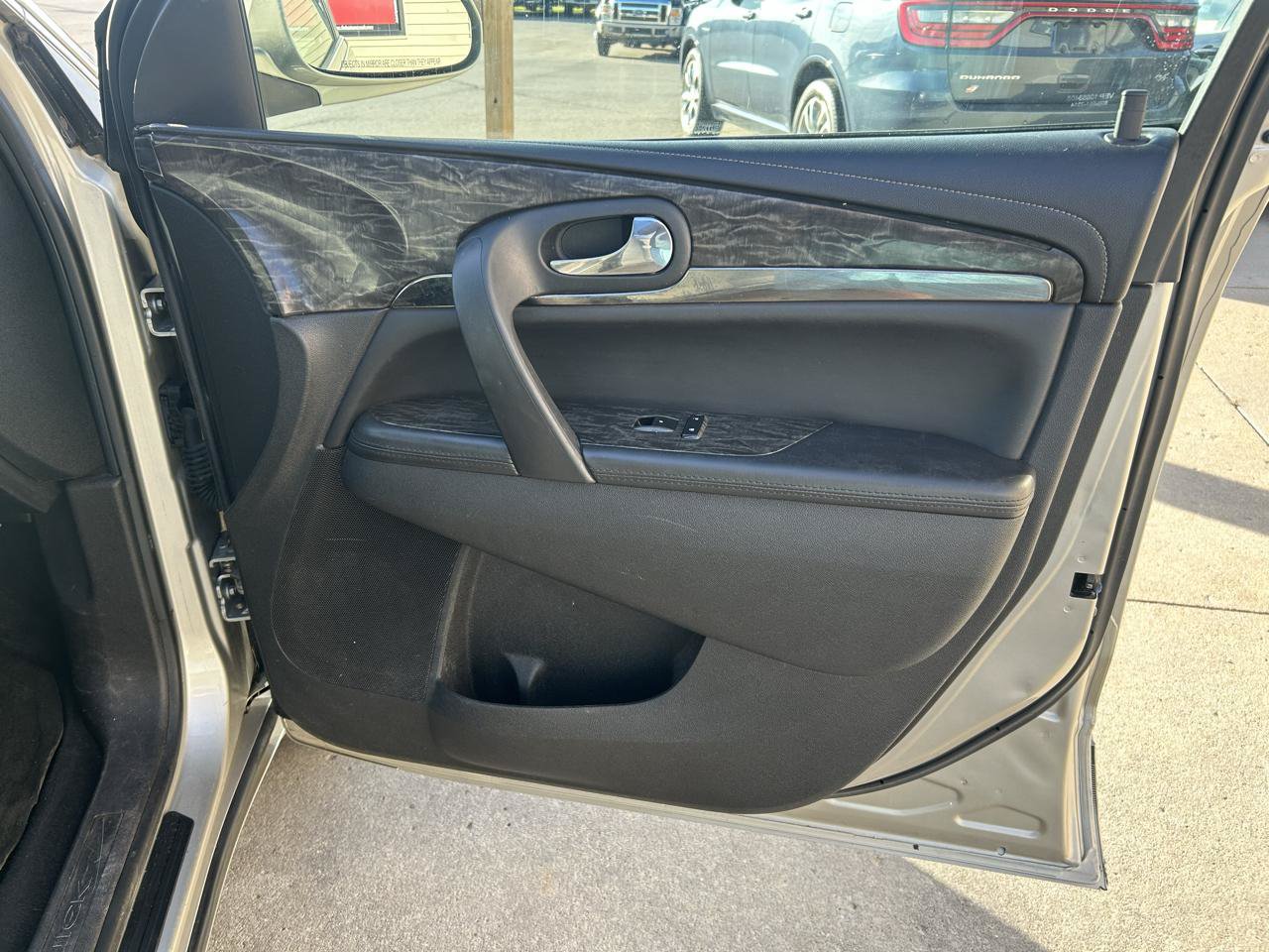 Used 2013 Buick Enclave Leather FWD image 17
