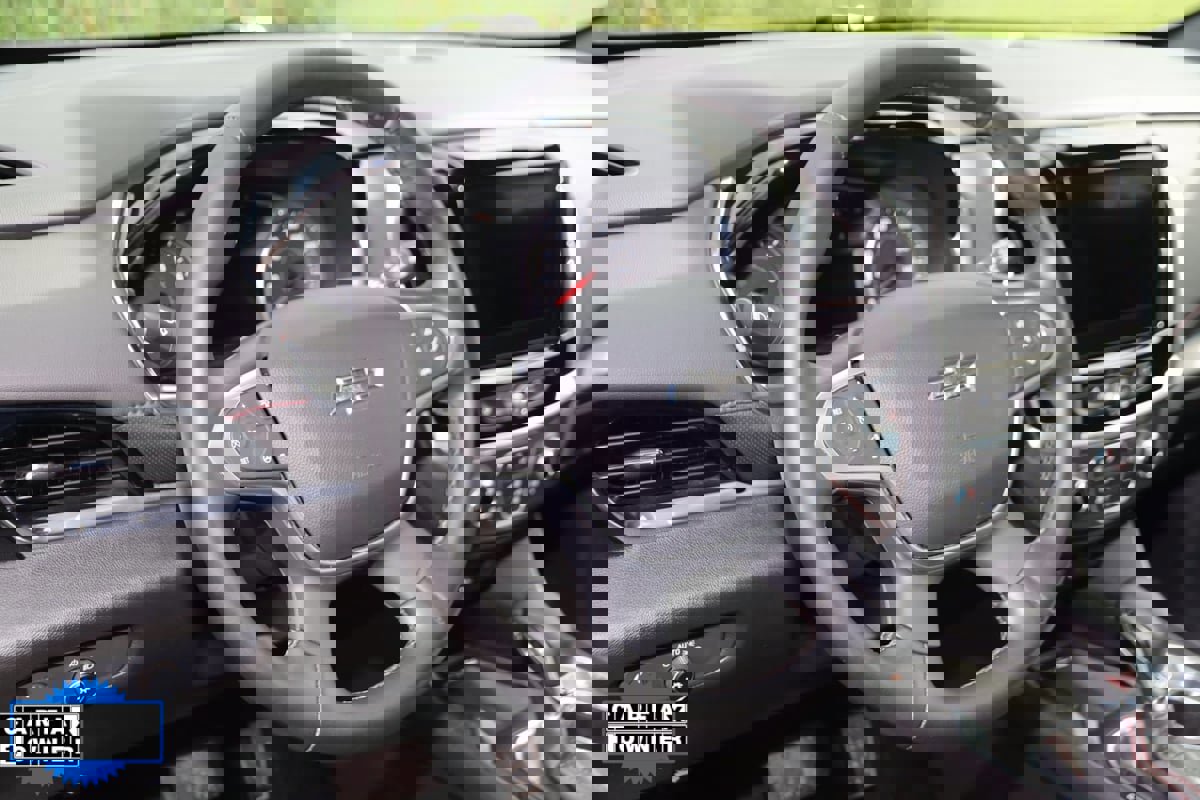 Used 2023 Chevrolet Traverse RS w/ LPO, Floor Liner Package image 6