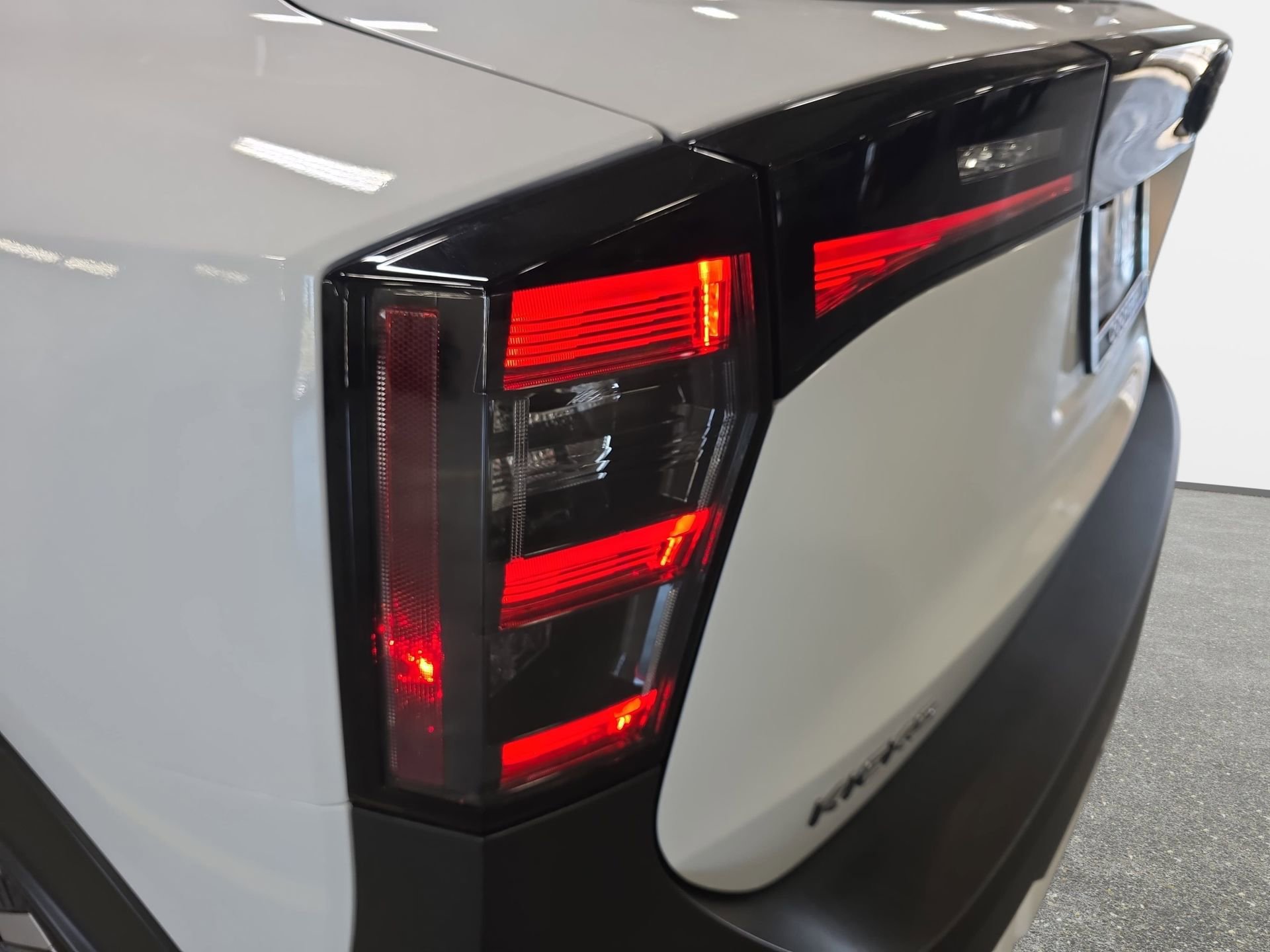 Certified 2025 Nissan Kicks SV image 30