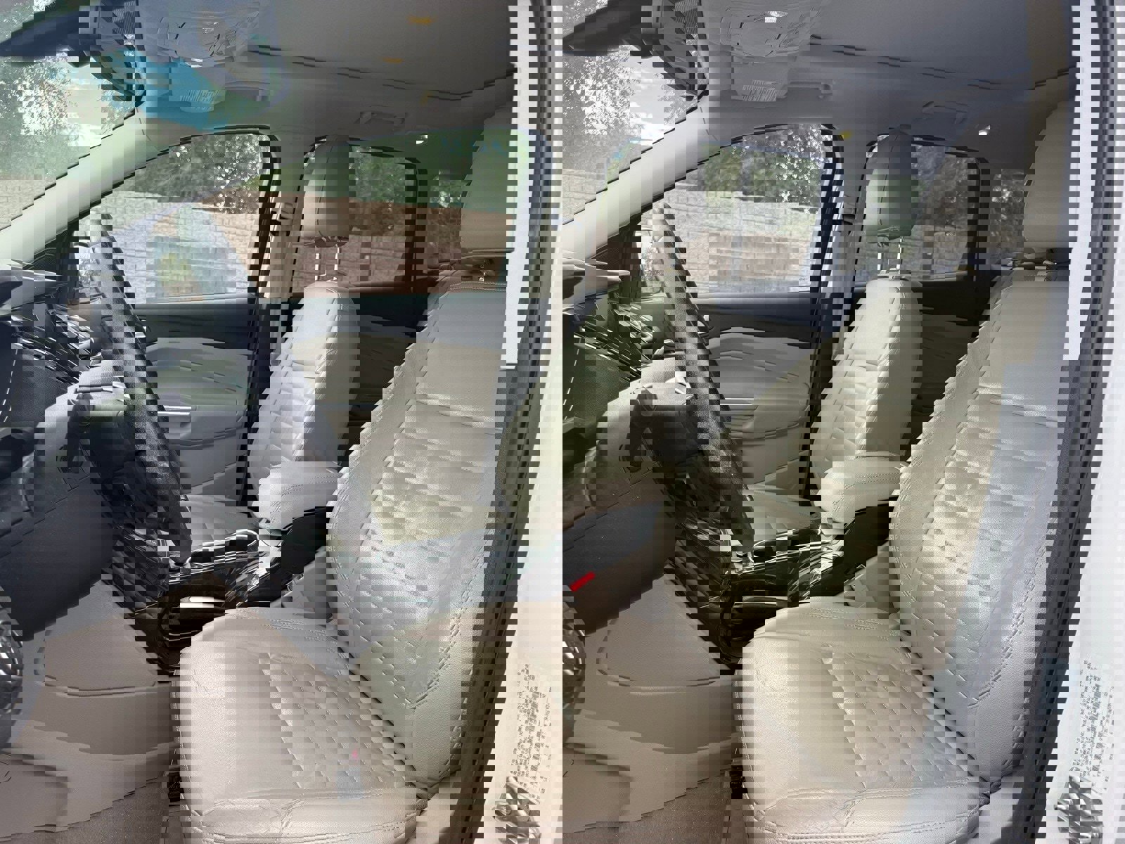 Used 2015 Ford Escape Titanium image 12