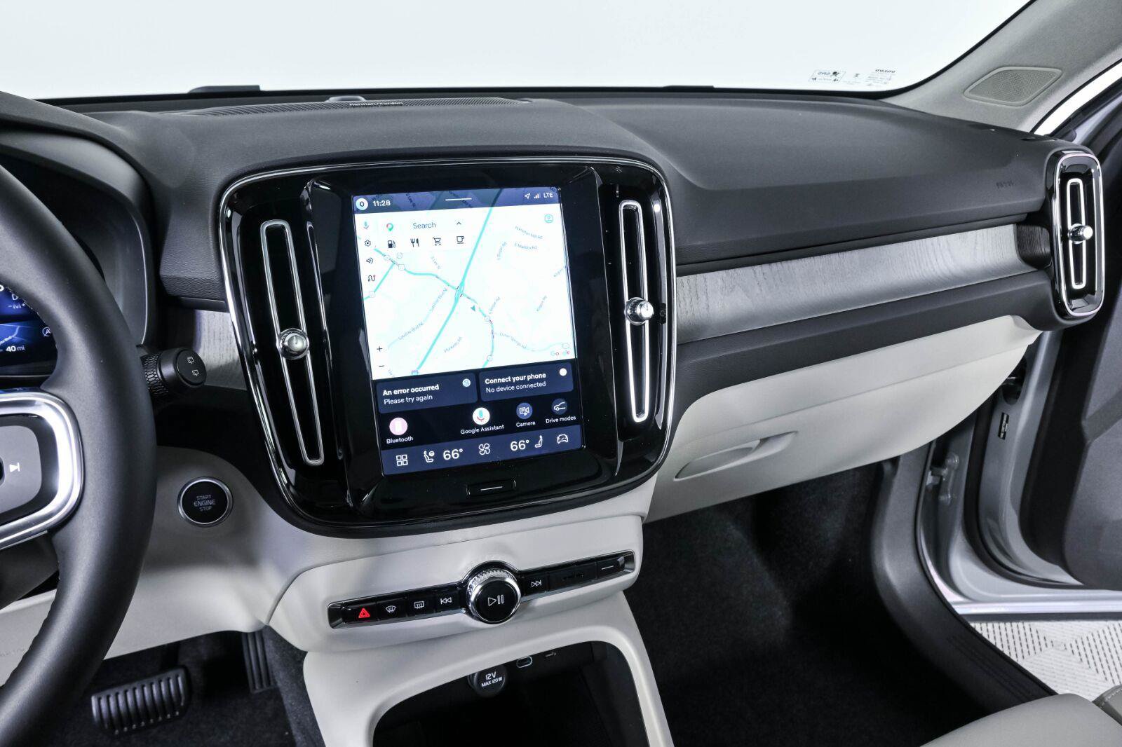 New 2026 Volvo XC40 B5 Plus w/ Climate Package AWD/4WD image 13