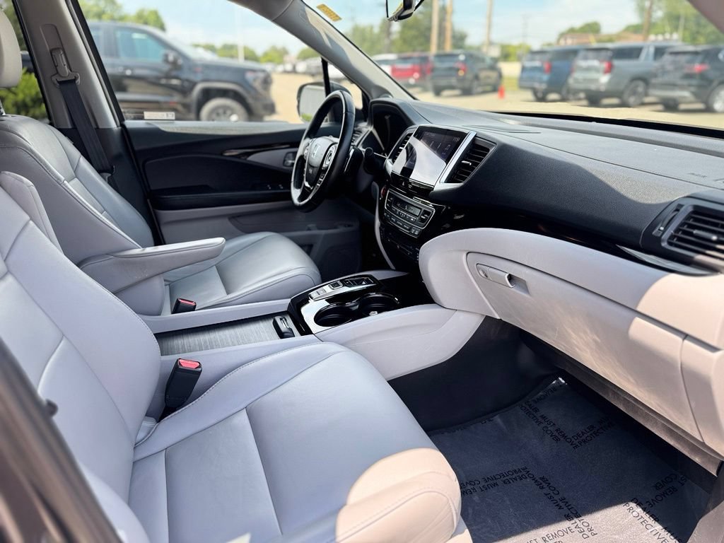 Used 2018 Honda Pilot Touring image 11