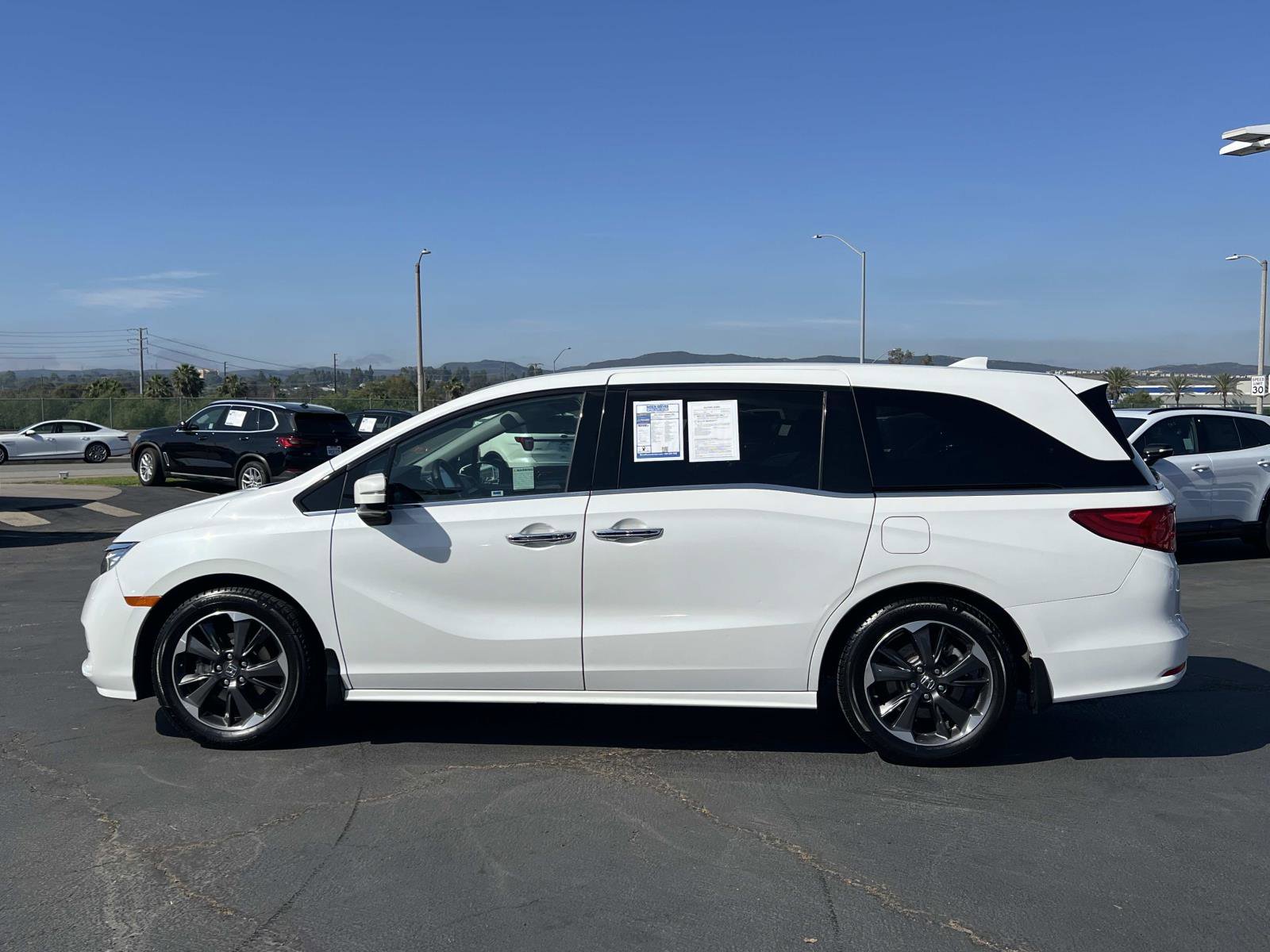 Used 2021 Honda Odyssey Elite image 2