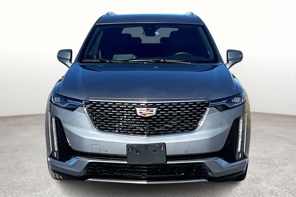Used 2025 Cadillac XT6 Premium Luxury image 5