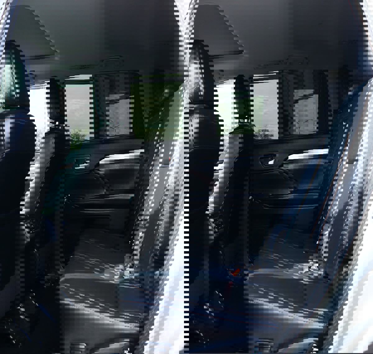 Used 2019 Toyota Highlander XLE image 34