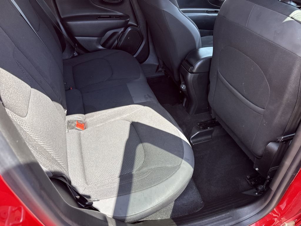 Used 2019 Jeep Renegade Altitude w/ Quick Order Package 2XM AWD/4WD image 22