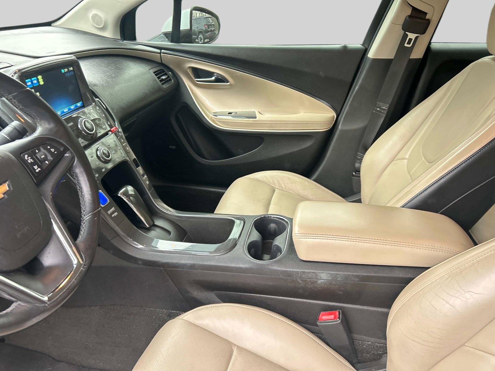 Used 2012 Chevrolet Volt Premium w/ Premium Trim Package image 22