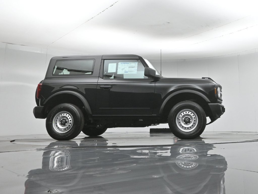 New 2026 Ford Bronco 2-Door AWD/4WD image 44