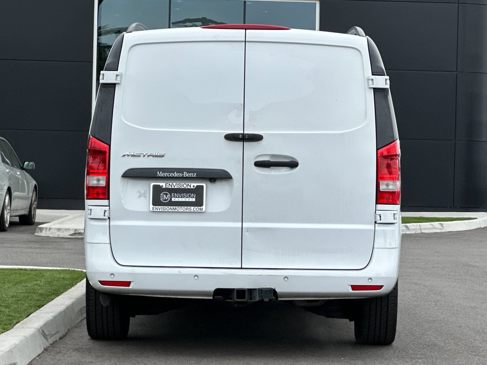 Used 2022 Mercedes-Benz Metris image 4