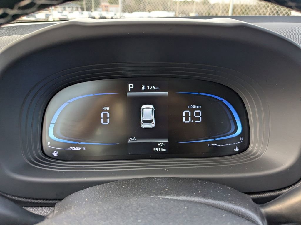 Used 2025 Hyundai Venue Limited image 13