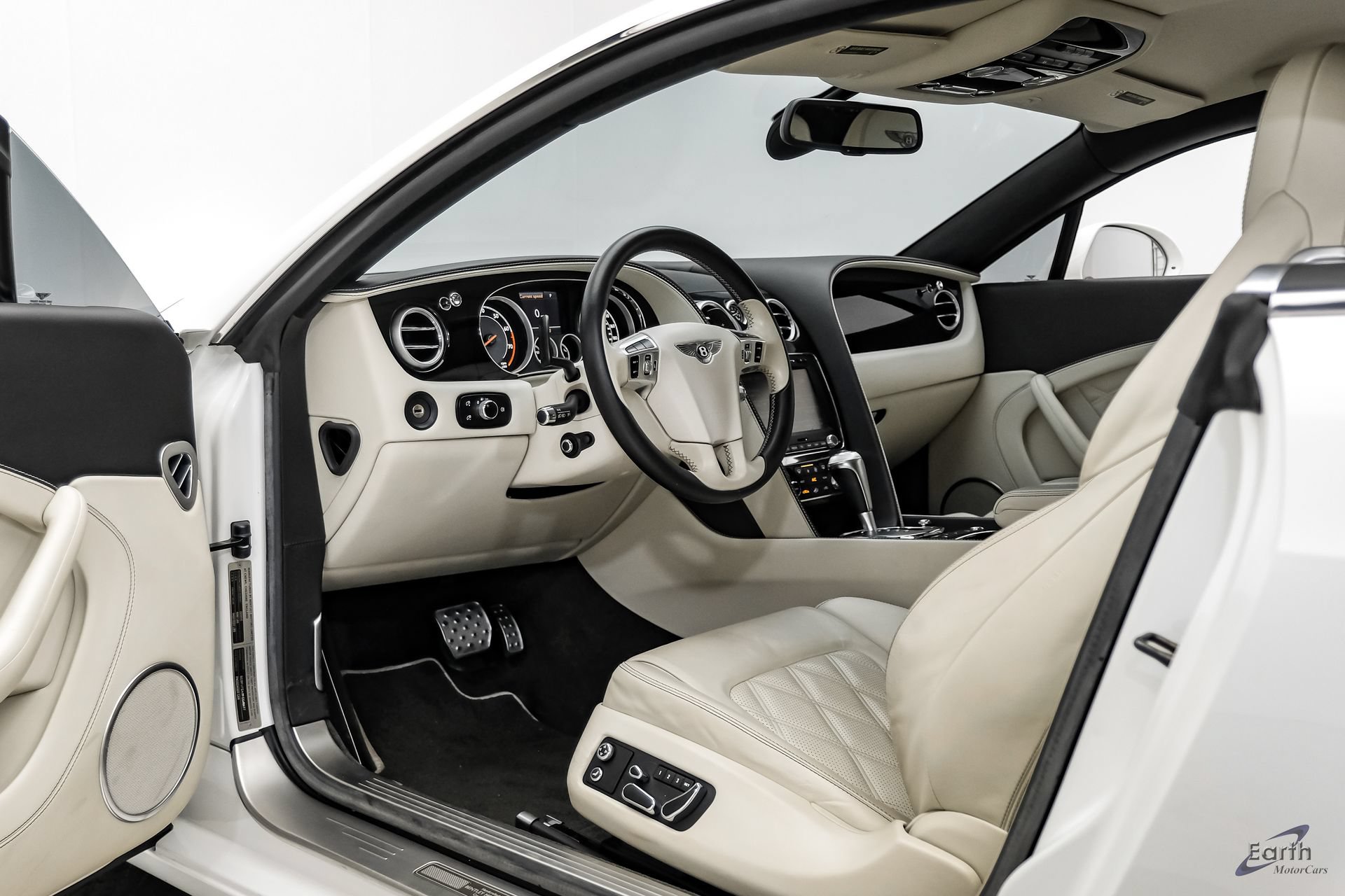 Used 2015 Bentley Continental GT AWD/4WD image 33