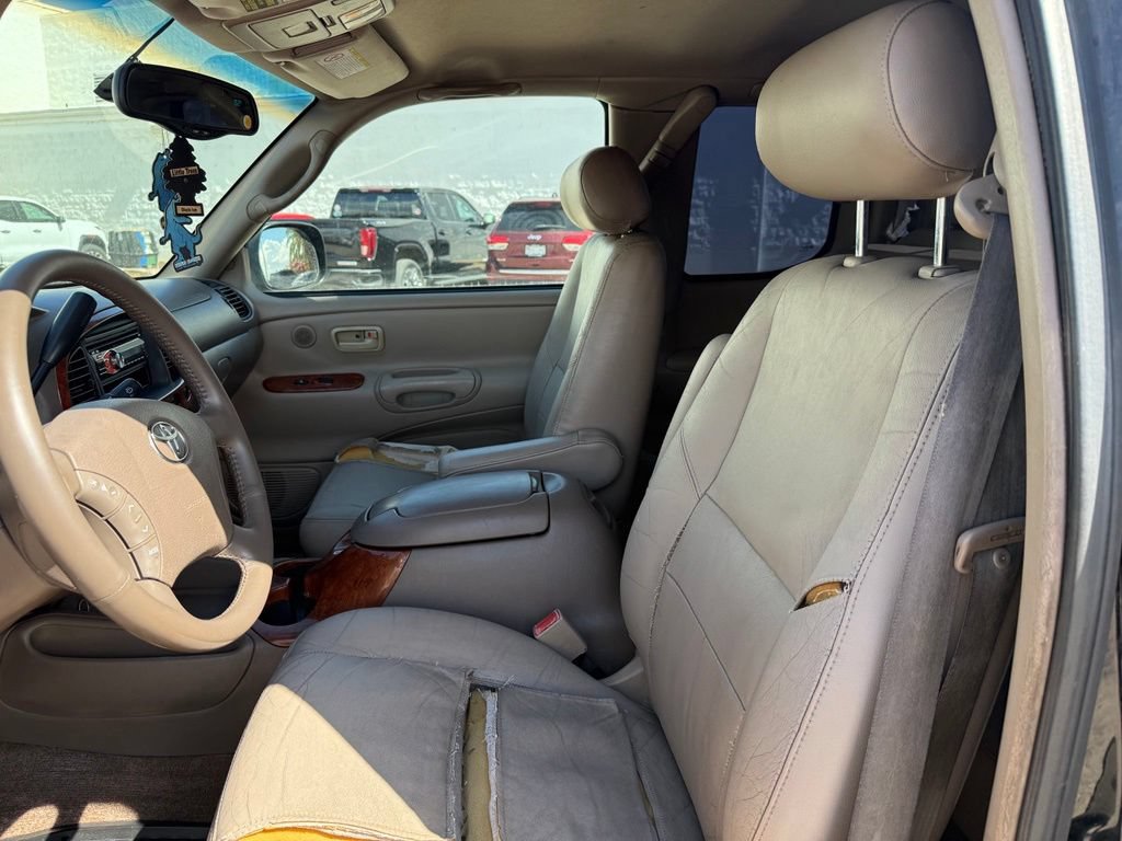 Used 2004 Toyota Tundra Limited w/ Towing Pkg AWD/4WD image 11