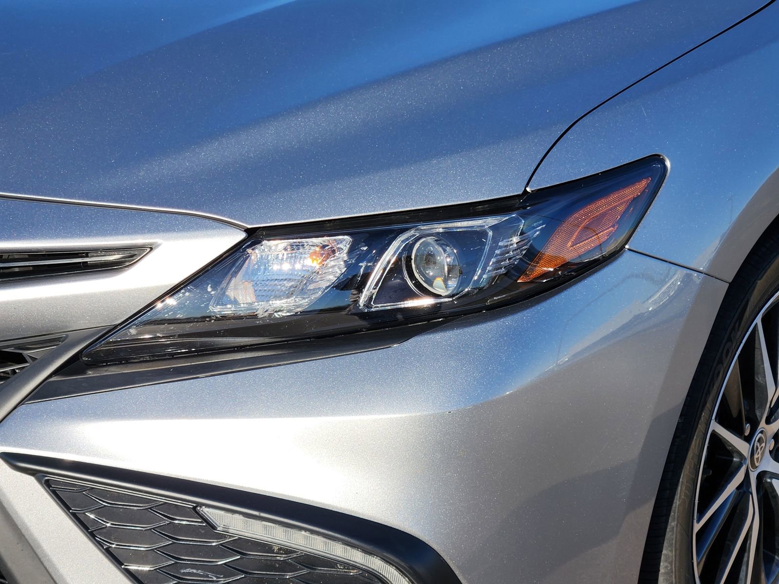 Used 2023 Toyota Camry SE image 11