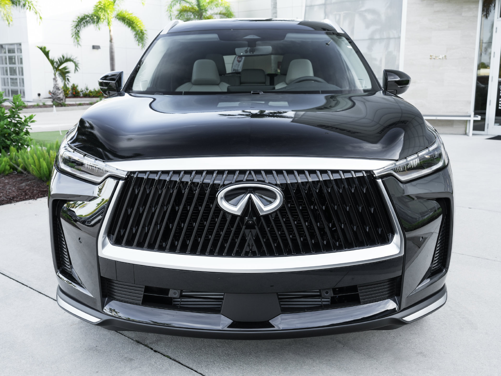 New 2027 INFINITI QX60 Luxe FWD image 4