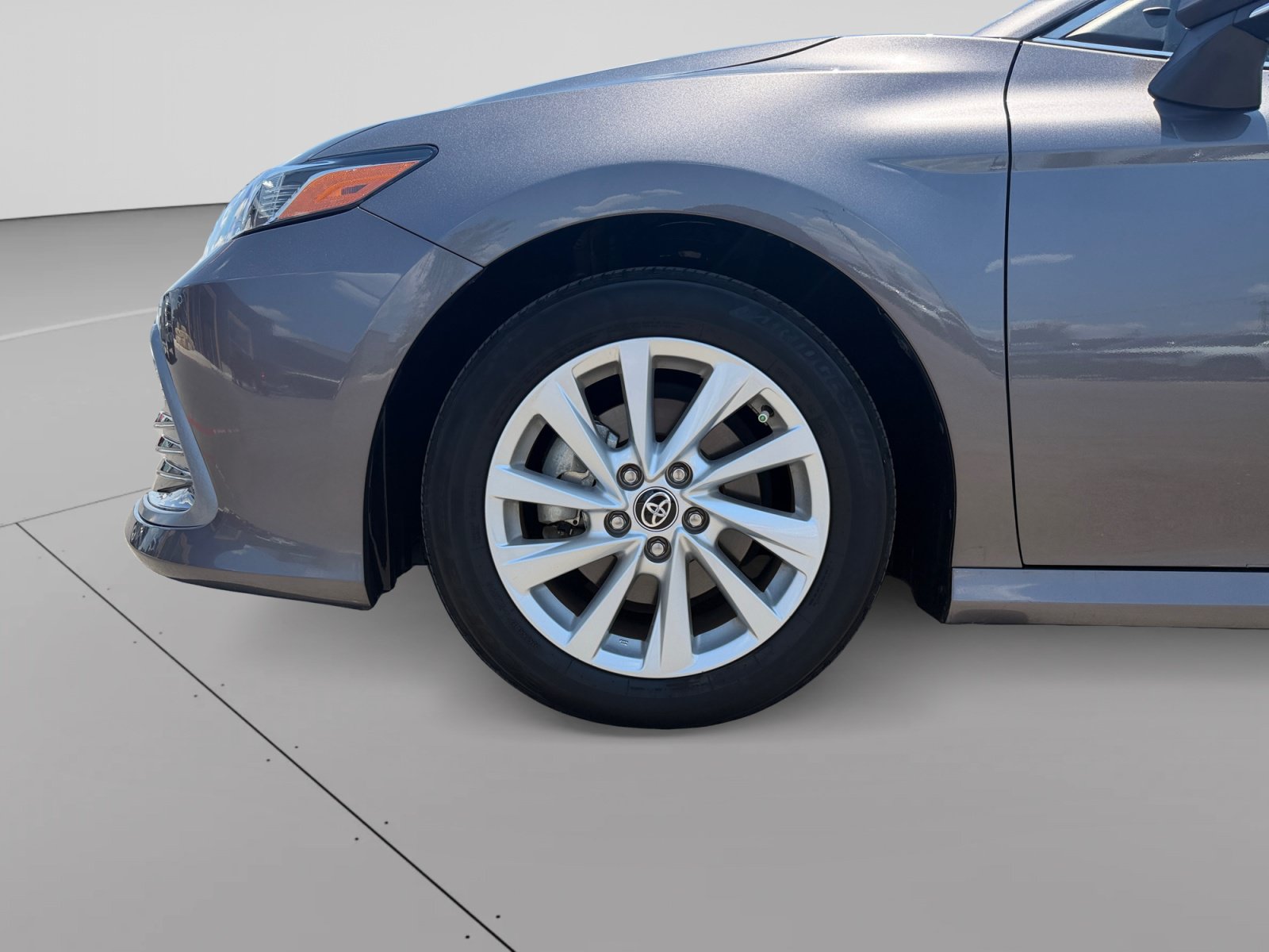 Used 2024 Toyota Camry LE w/ Convenience Package FWD image 9