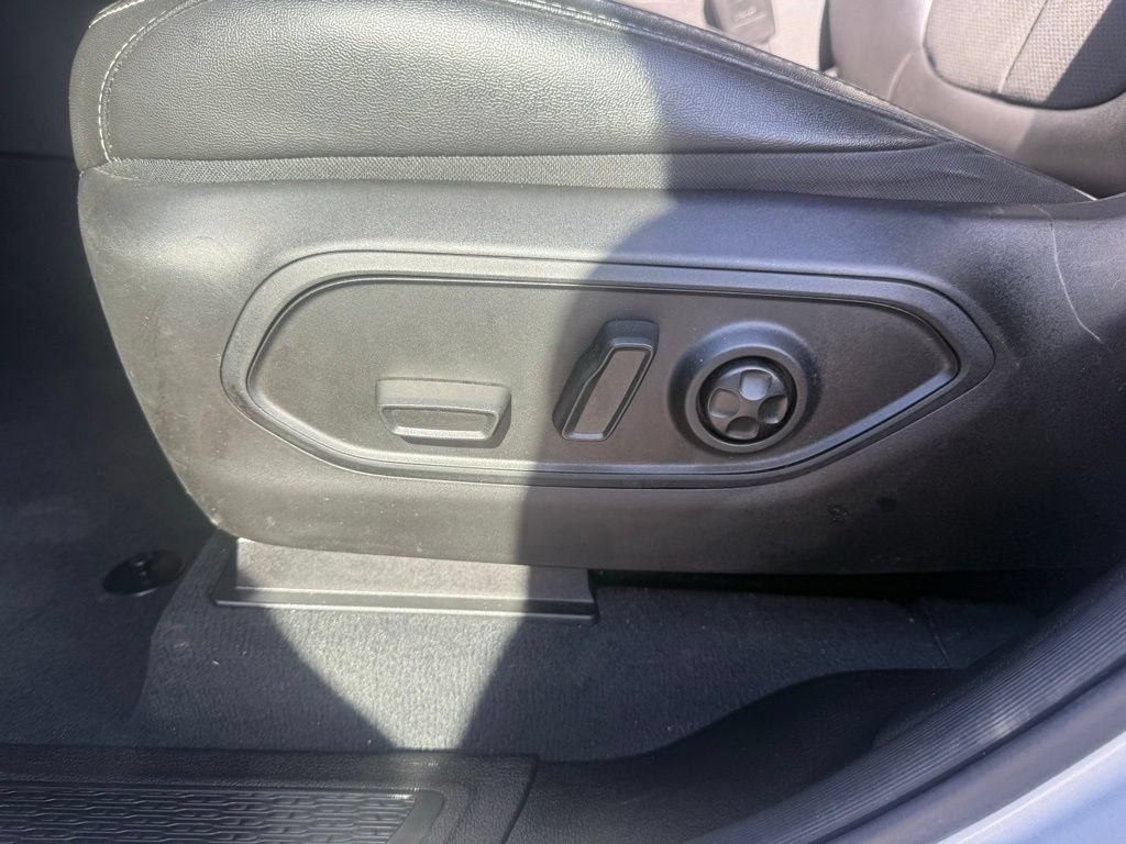 Used 2024 Jeep Grand Cherokee Altitude AWD/4WD image 15
