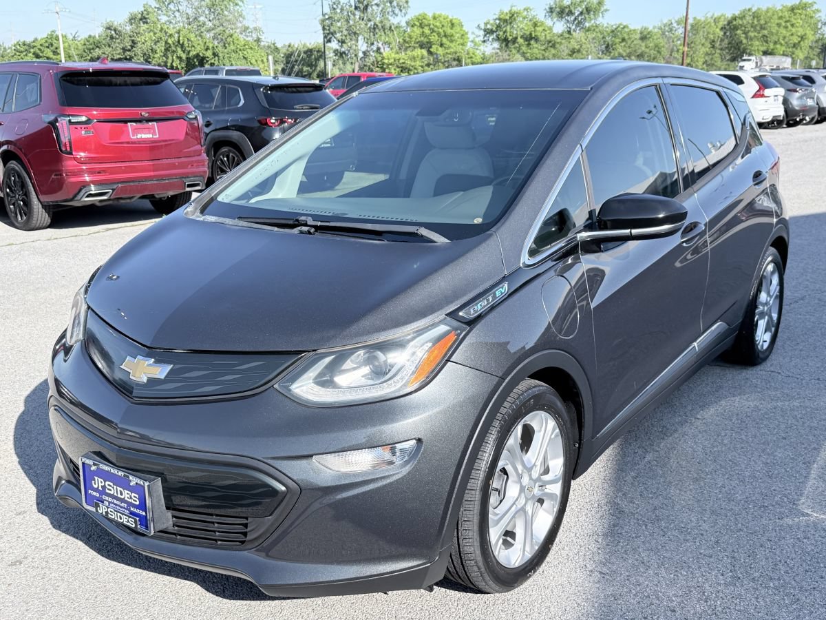 Used 2017 Chevrolet Bolt LT FWD image 1