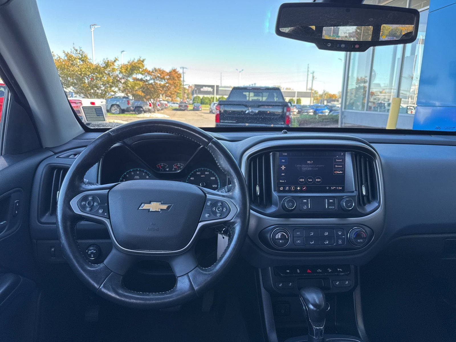 Used 2022 Chevrolet Colorado Z71 image 2