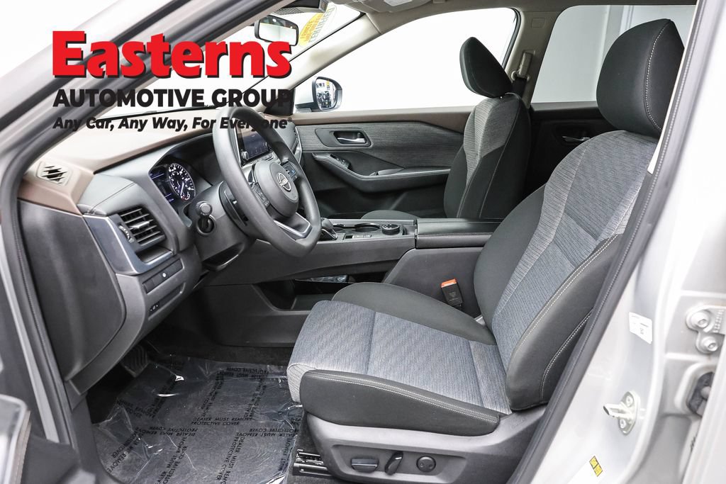 Used 2023 Nissan Rogue SV AWD/4WD image 65