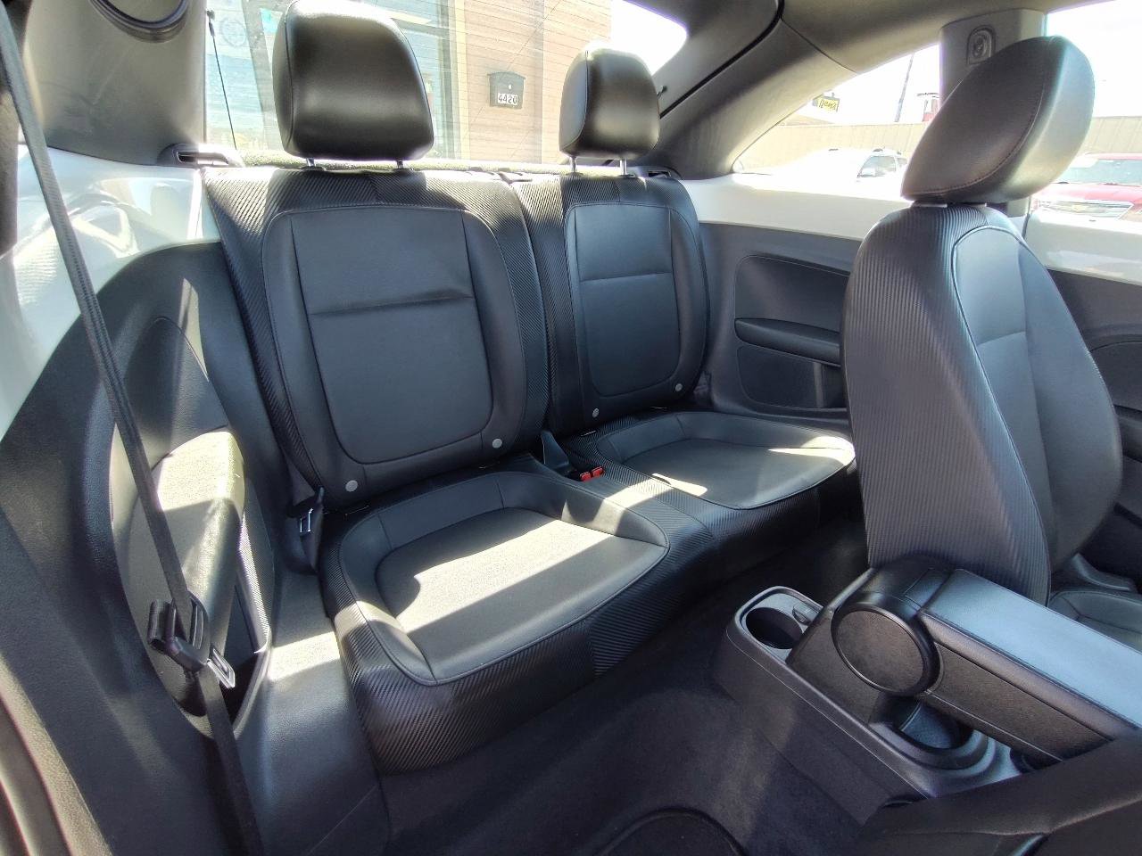 Used 2014 Volkswagen Beetle 2.5 image 28