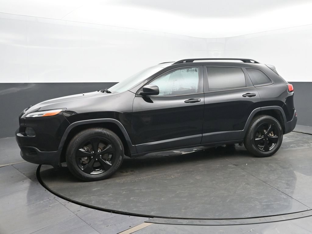 Used 2017 Jeep Cherokee Altitude image 2