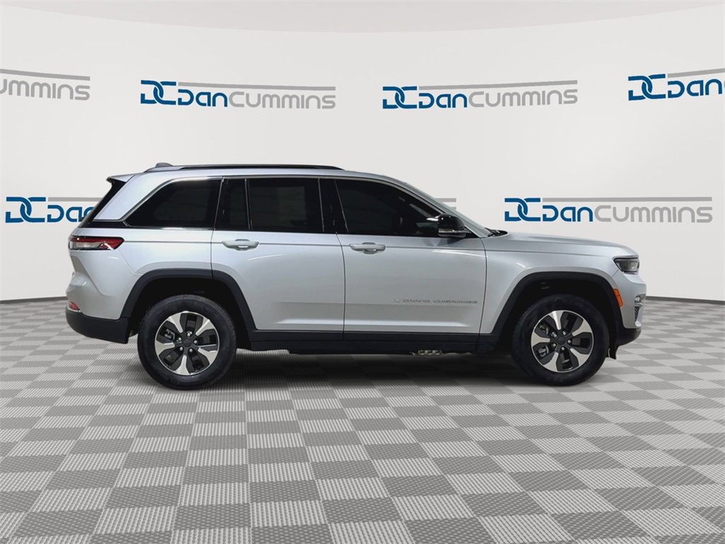 Used 2025 Jeep Grand Cherokee Limited 4xe image 9