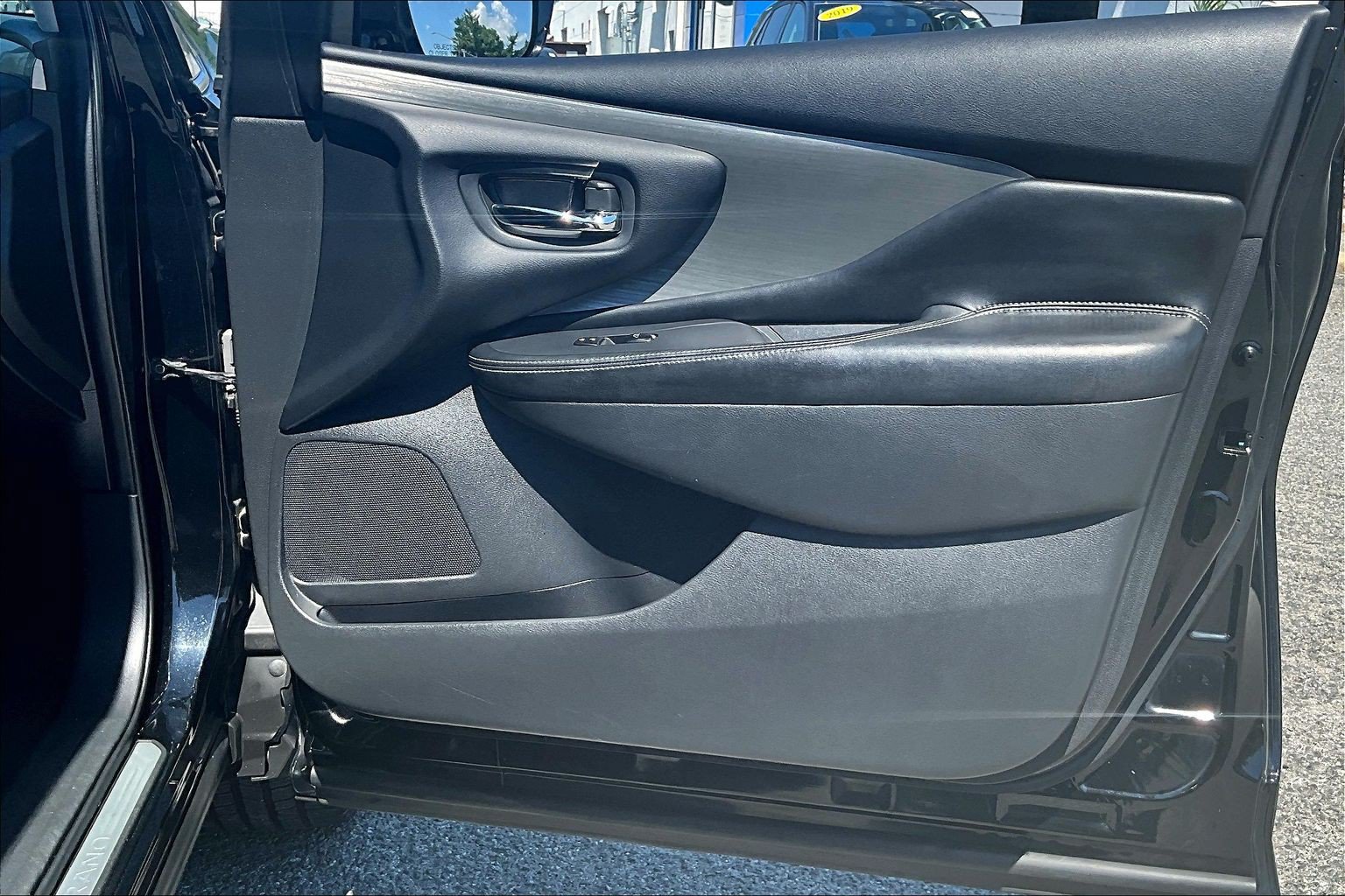 Used 2015 Nissan Murano S AWD/4WD image 19