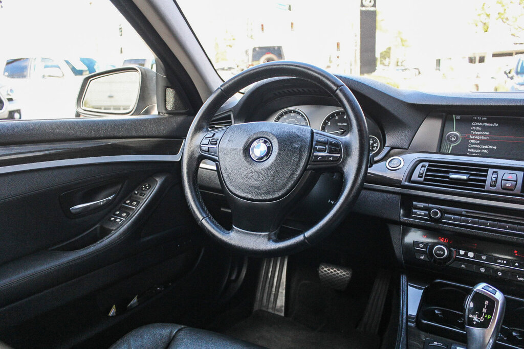 Used 2011 BMW 535i Sedan image 2
