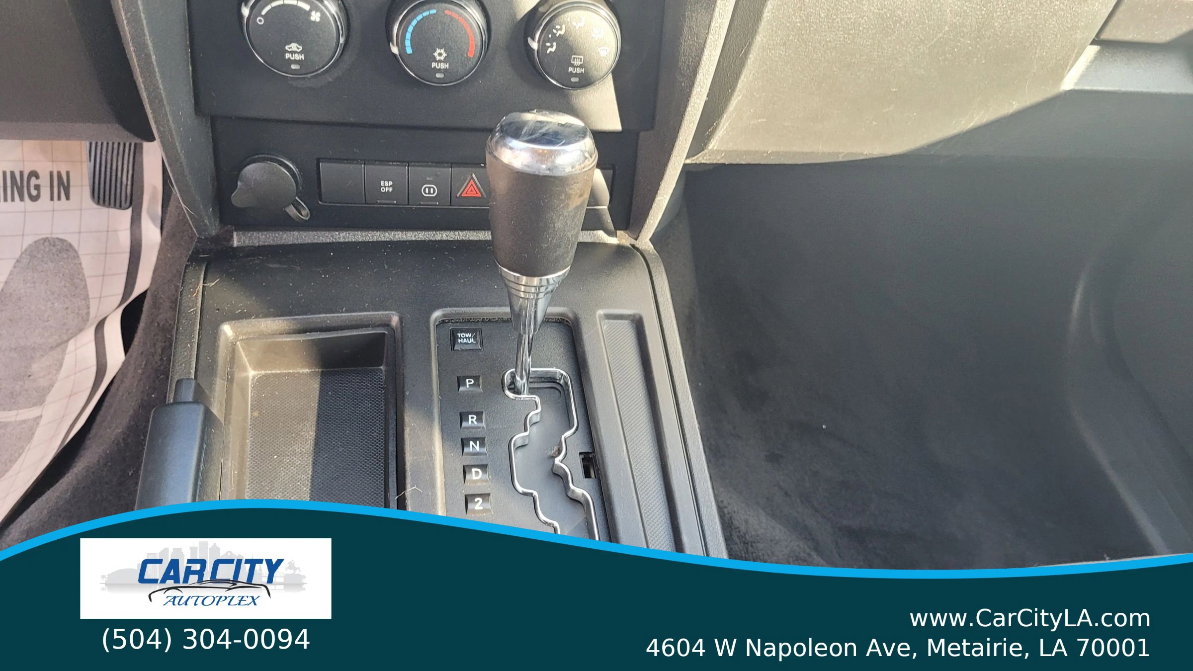 Used 2008 Dodge Nitro SXT image 8