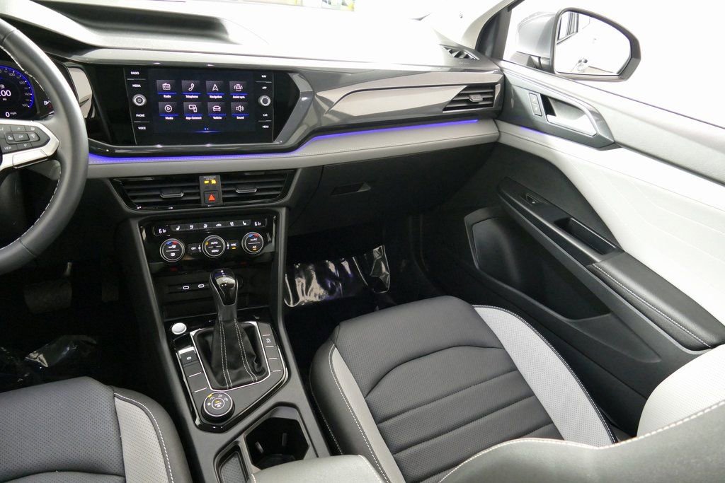 Used 2024 Volkswagen Taos SEL image 24