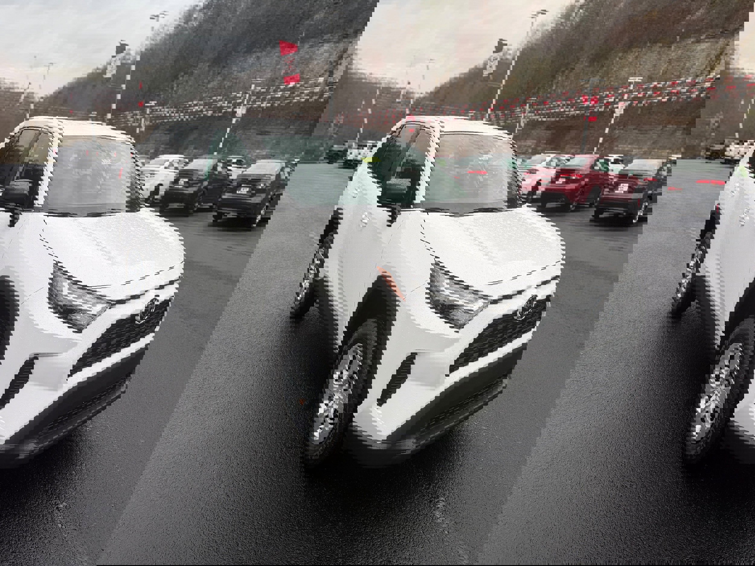 New 2025 Toyota RAV4 LE image 5